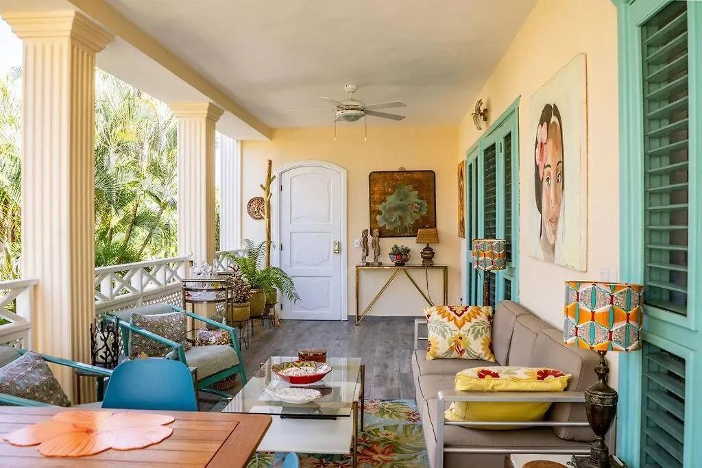 Renovated Condo At The Beach Close To Everything location